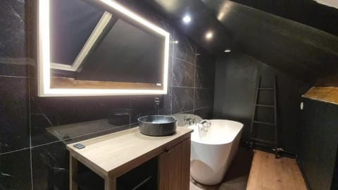 Suite Osaka - Elégance et zénitude - 5 min plage Apartment in Dunkirk