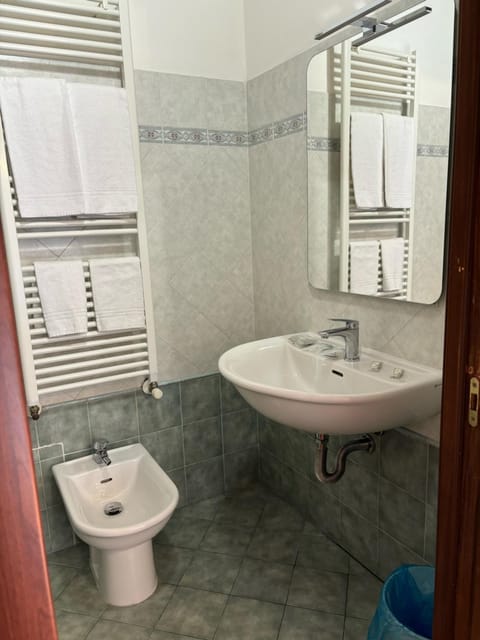 Window To The Tower Bed and Breakfast in Pisa