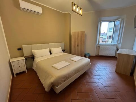 Window To The Tower Bed and Breakfast in Pisa