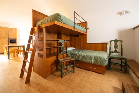 Bed, Bedroom, bunk bed