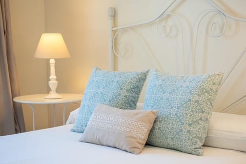 Bed, Decorative detail