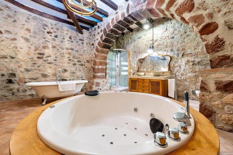 Bathroom, Living room