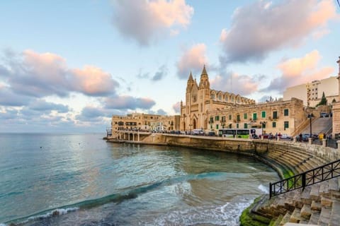 Nearby landmark, Natural landscape, Beach