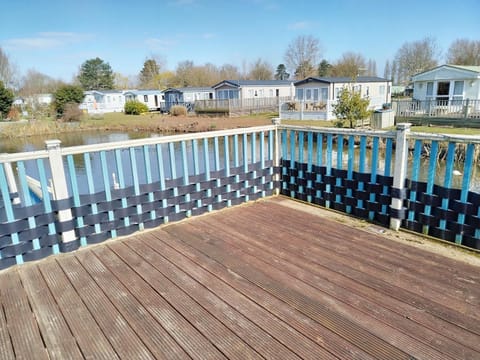 Large double sized lodge ideal for furry friends to stay Campground/ 
RV Resort in Northampton