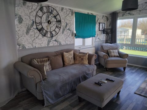 Large double sized lodge ideal for furry friends to stay Campground/ 
RV Resort in Northampton