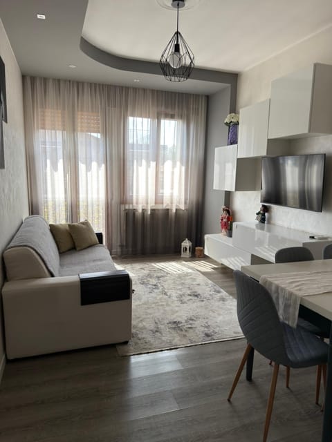TV and multimedia, Living room, Dining area