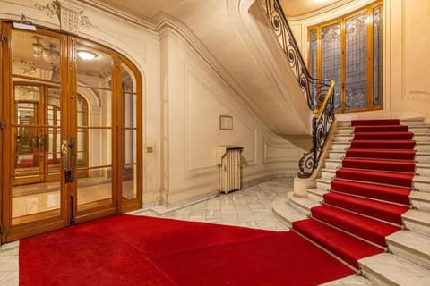 Le Victor Hugo Apartment in Paris