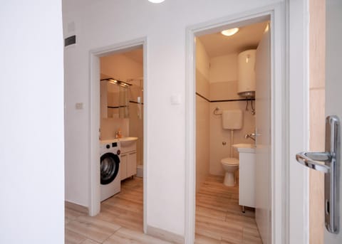 Shower, Toilet, washing machine