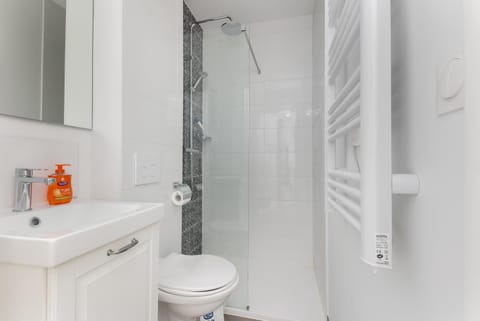 Chambre indépendante La Bergère de Domrémy Apartment in Brest