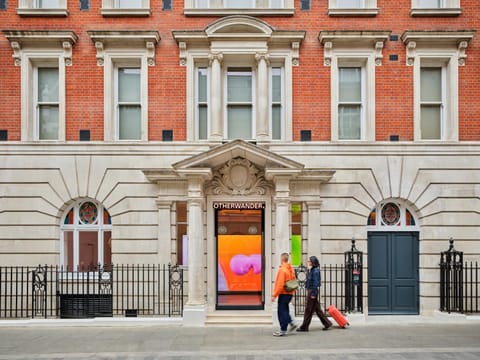 Property building, Facade/entrance