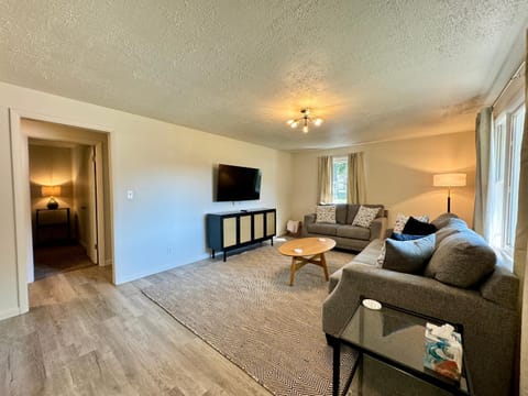 Idle Springs Apartment in Indiana