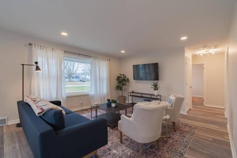 Tin Roof Inn House in Indiana