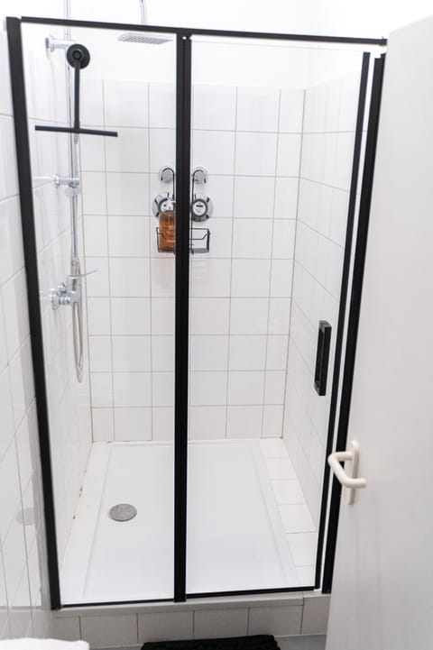 EIN Zi APARTMENT ZENTRUM WLAN PARKPLATZ 01 Apartment in Offenbach