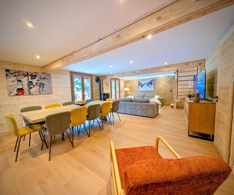 Property building, Living room