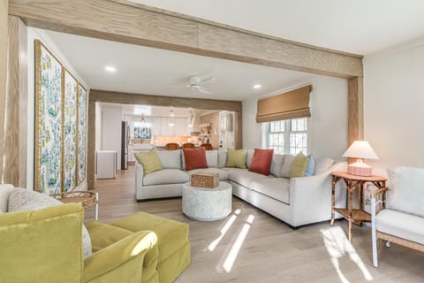 Walk to Lake Texoma Kingston Retreat with Deck! House in Lake Texoma