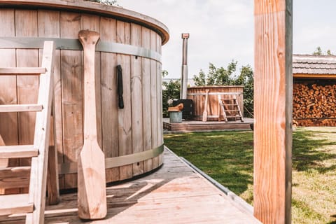 Hot Tub, Spa and wellness centre/facilities