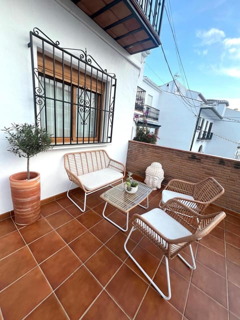 Day, Balcony/Terrace