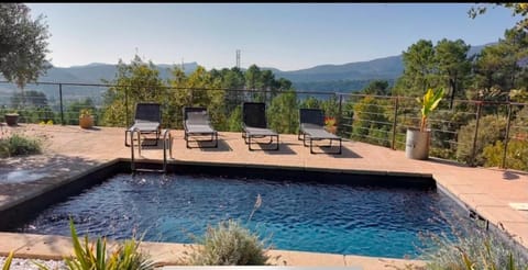 Patio, Spring, Day, Natural landscape, Mountain view, Pool view, Swimming pool, Swimming pool, sunbed