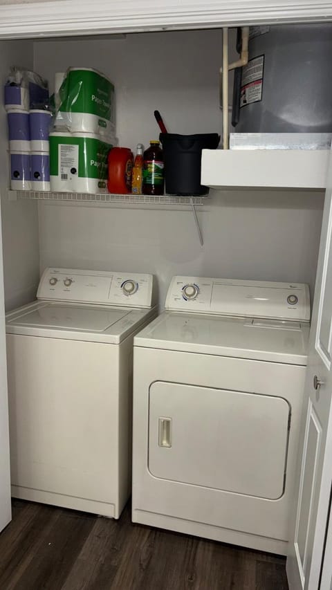 Hill Country Fairway Haven Apartment in Lakeway