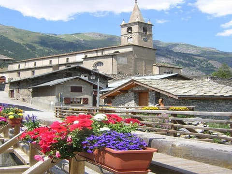 Property building, Other