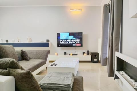 Modern 3 Bedroom Apartment near Useldange Castle Apartment in Luxembourg District, Luxembourg