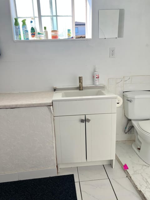 Surrey central house Vacation rental in Surrey