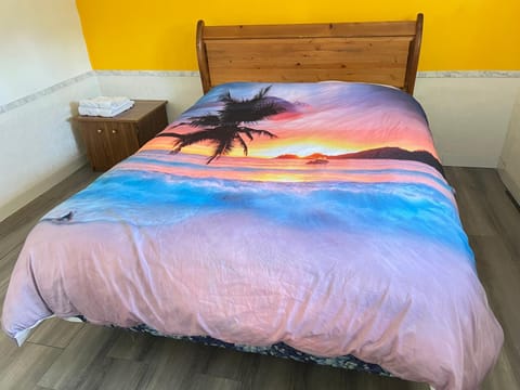 Surrey central house Vacation rental in Surrey