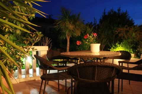 Patio, Night, Balcony/Terrace
