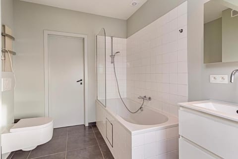 Villa Les Lutins Apartment in De Haan