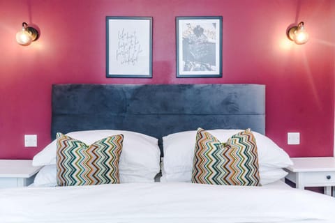 Lincoln House 2 Bedroom Buxton by Assured Stays Apartment in High Peak District