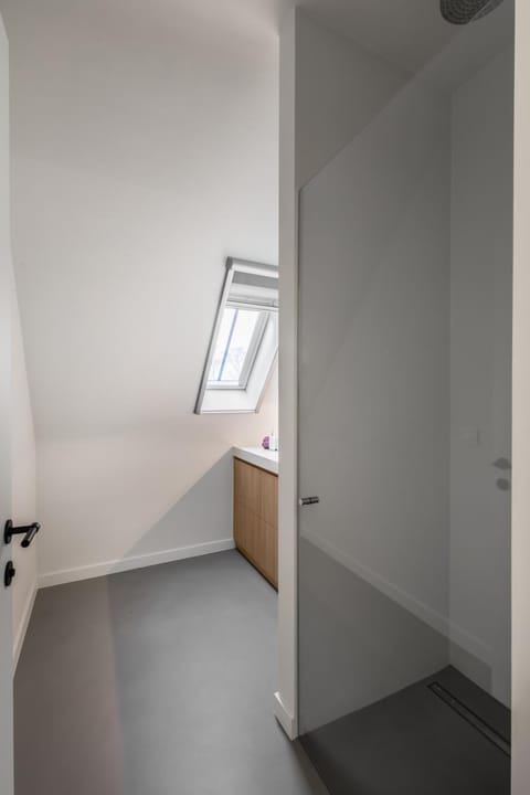 Property building, Bathroom