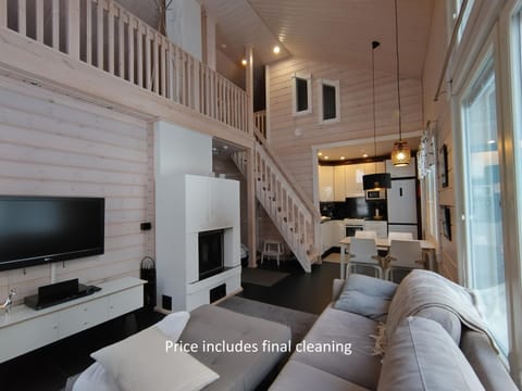 TV and multimedia, Kitchen or kitchenette, Living room, Seating area, Evening entertainment