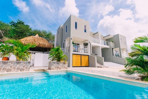 Property building, Swimming pool, Public Bath