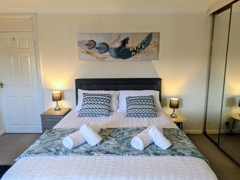 Bed, Bedroom
