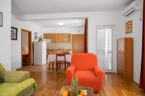 Golden Cape 2 Apartment in Bol