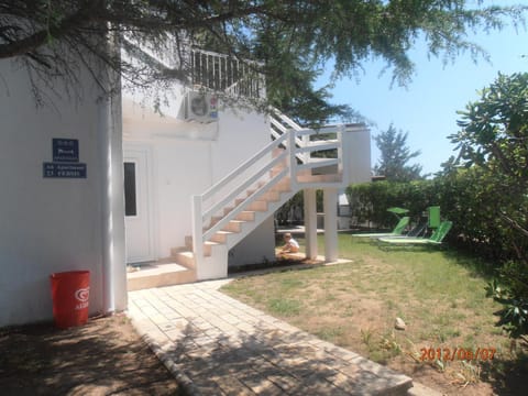 Garden, Decorative detail