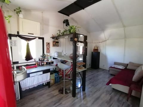 Il Rustico Bunker House in Marche