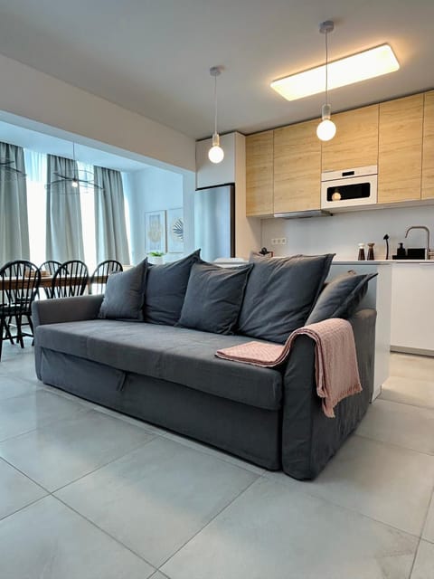 Kitchen or kitchenette, Living room, Seating area