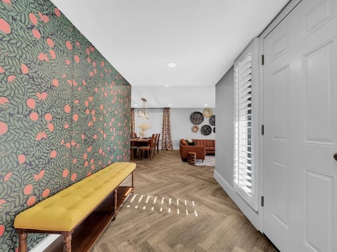 Los Lagos Mesa House in Dobson Ranch