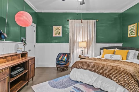 Lenoir Cottage House in Athens