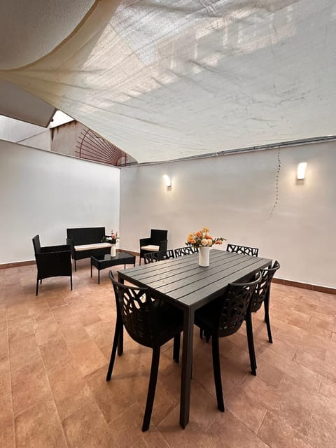 Balcony/Terrace, Dining area