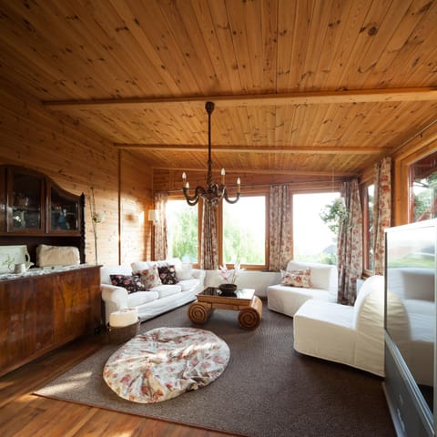 Bed, Living room, City view