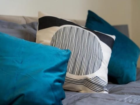 Photo of the whole room, Seating area