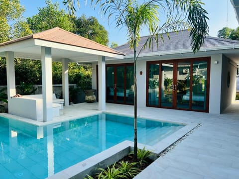 Patio, Garden, Garden view, Pool view, Swimming pool