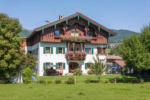Property building, Day, Summer, Garden, On site