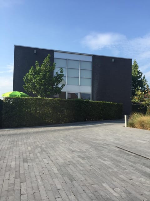 Holiday home Poire et Table House in Flanders