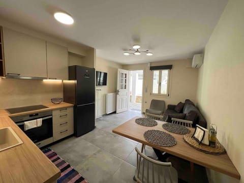 Leonidio Apartment Zenith-Nadir Apartment in Leonidio