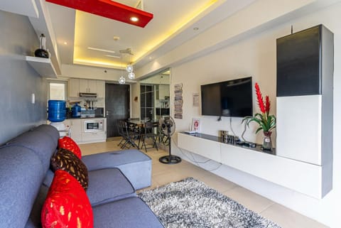 TV and multimedia, Living room, Evening entertainment