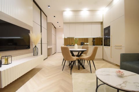 Living room, Dining area, kitchen