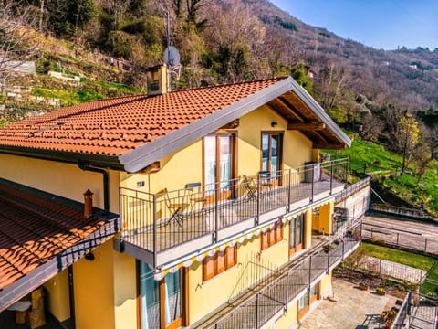 Property building, Balcony/Terrace